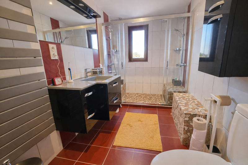 Maison - 174 m² - 6 pièces