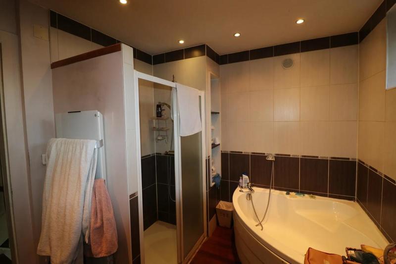 Maison - 170 m² - 7 pièces