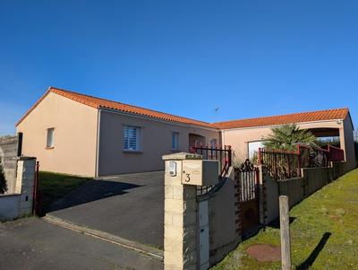 Maison - 136 m² - 6 pièces