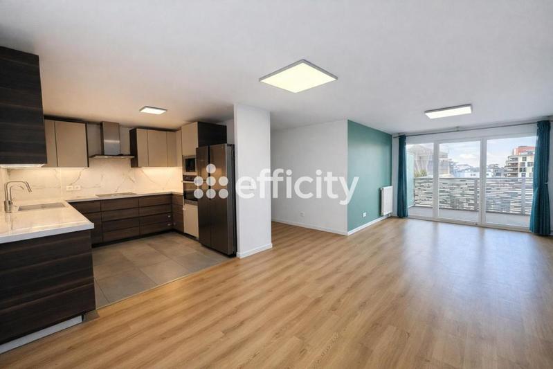 Appartement - 85 m² - 4 pièces