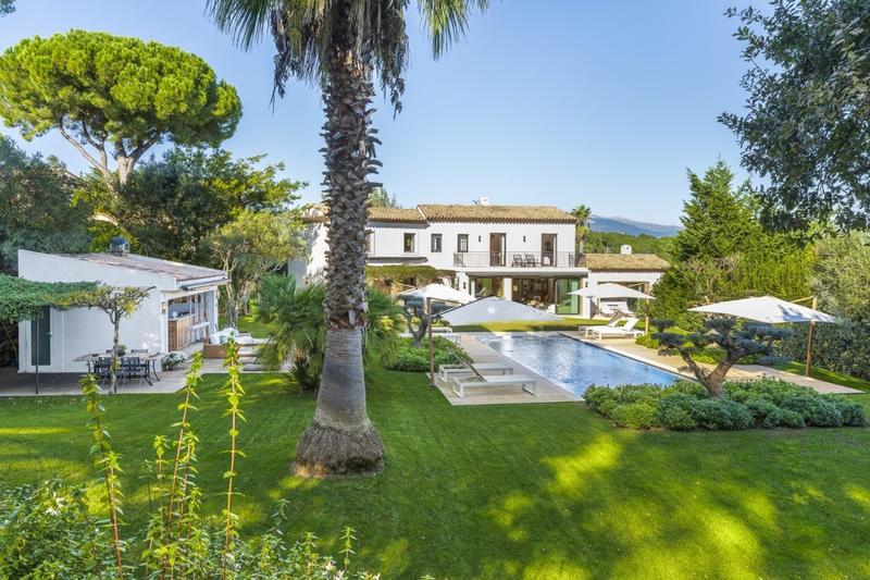 Villa - 420 m² - 8 pièces