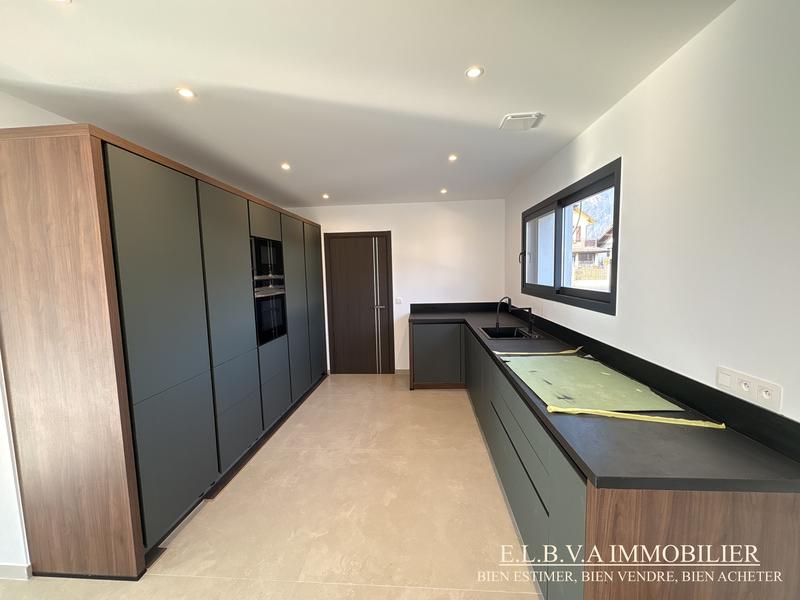 Maison contemporaine - 130 m² - 4 pièces