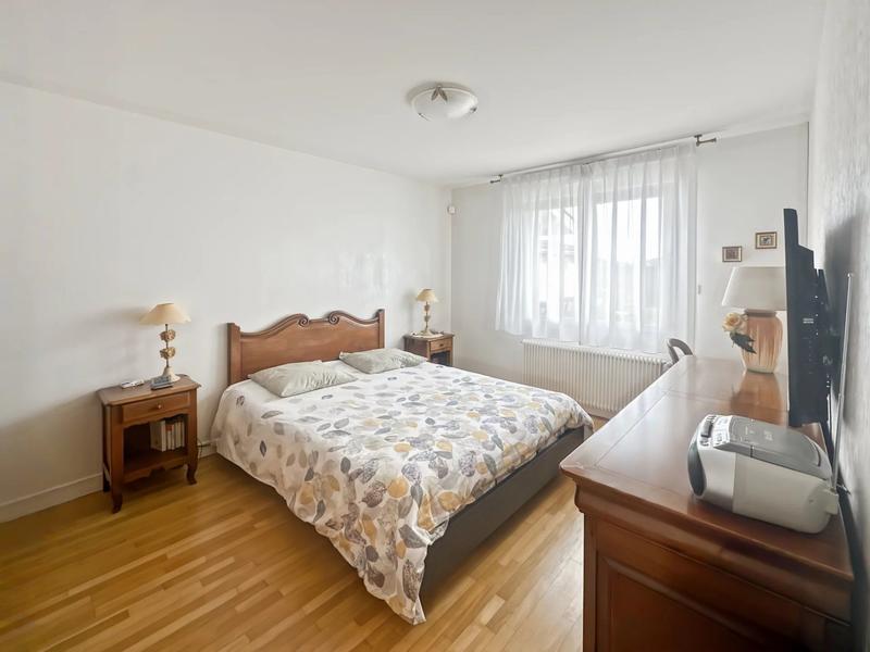 Appartement - 122 m² - 5 pièces