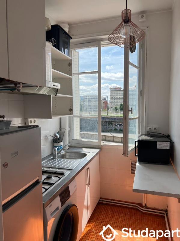 Chambre - 11 m² - 1 pièce