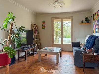 Maison - 94 m² - 5 pièces