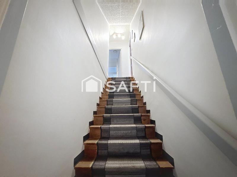 Maison - 157 m² - 10 pièces