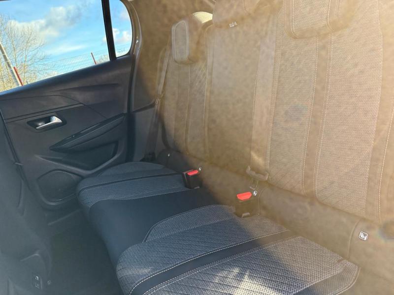 Peugeot 208 Hybrid 110 e-Dcs6 Allure