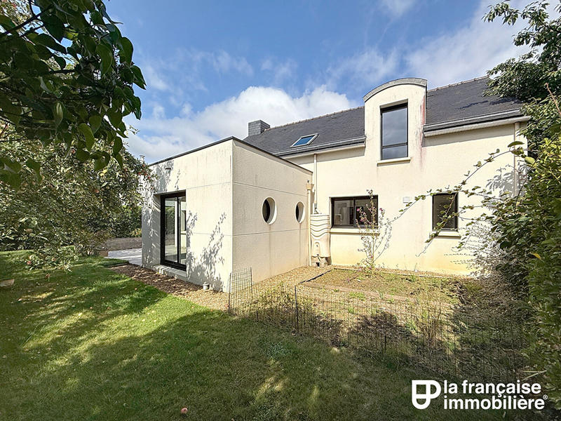 Maison - 171 m² - 8 pièces