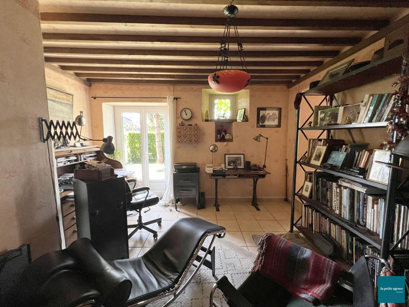 Maison - 281 m² - 8 pièces