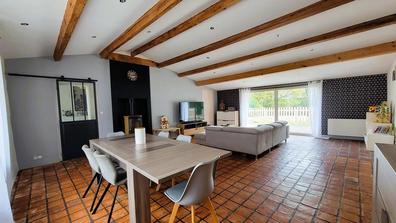 Maison - 176 m² - 8 pièces