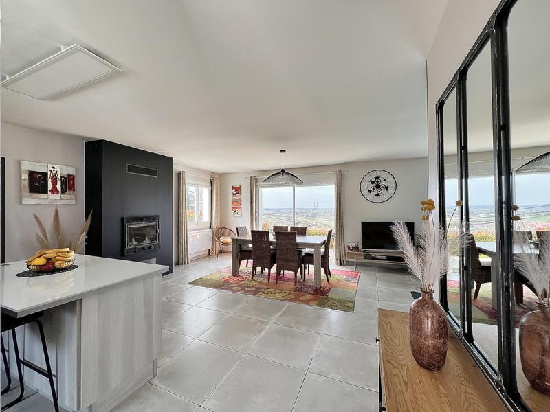 Maison - 125 m² - 4 pièces