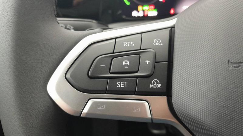 Volkswagen Golf 1.5 eHybrid 204 Dsg6 Vw Edition