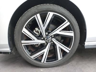 Volkswagen Golf 1.5 eTSI Opf 130 Dsg7 R-Line