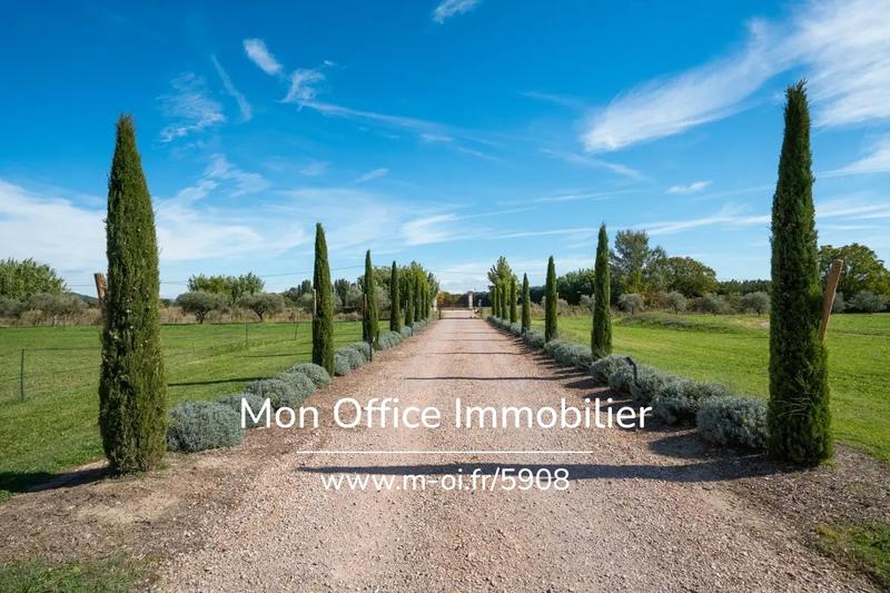 Maison - 340 m² - 7 pièces