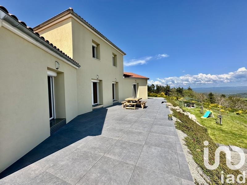 Maison - 136 m² - 6 pièces