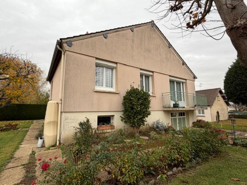 Maison - 93 m² - 5 pièces