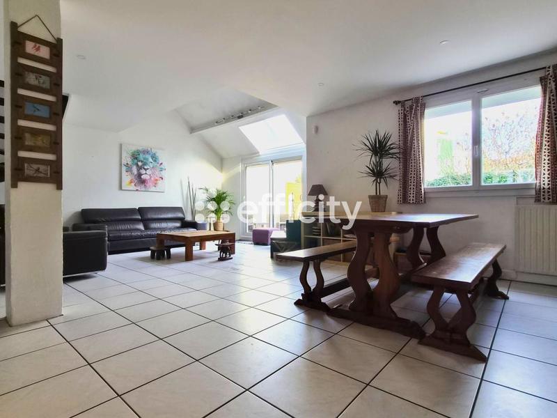 Pavillon - 104 m² - 5 pièces