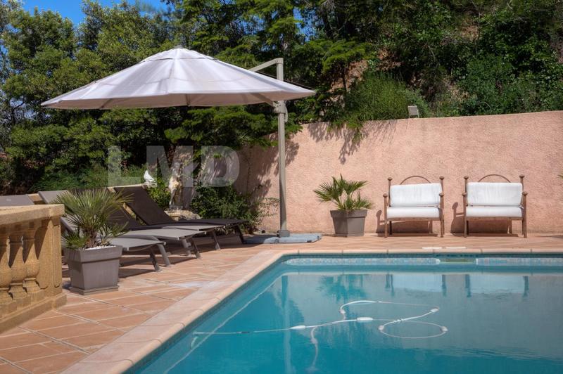 Maison - 165 m² - 6 pièces