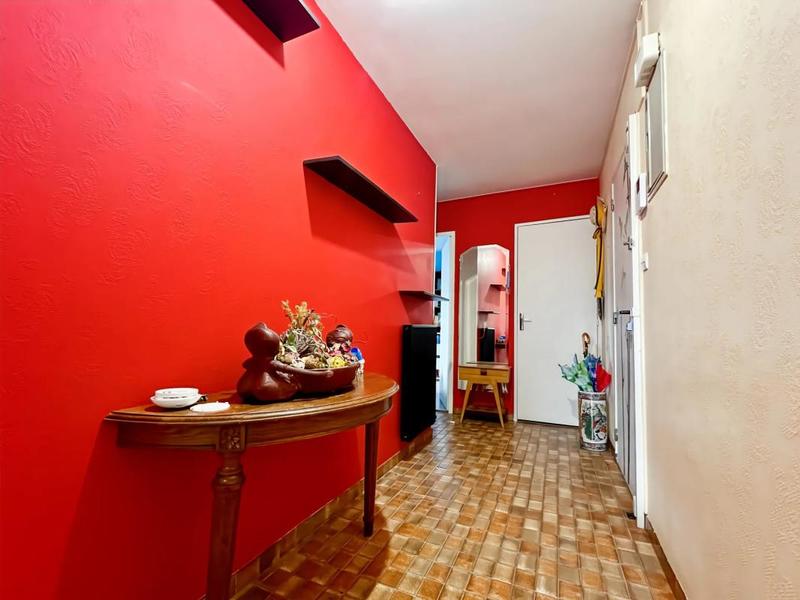 Appartement - 81 m² - 4 pièces