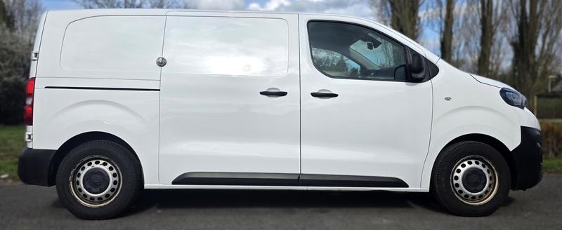 Peugeot Expert 1° Main 1.5 b Hdi 120cv m Premium 3 Places Clim / Radar Bluetooth