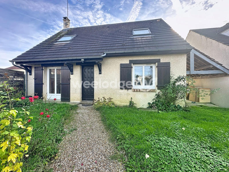 Maison - 90 m² - 6 pièces