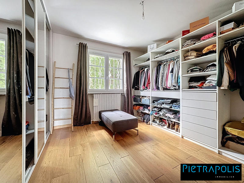 Villa - 285 m² - 8 pièces