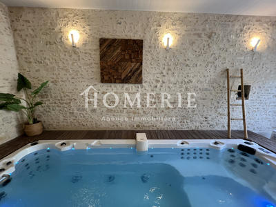 Maison - 232 m² - 7 pièces