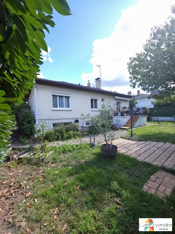 Maison - 92 m² - 4 pièces