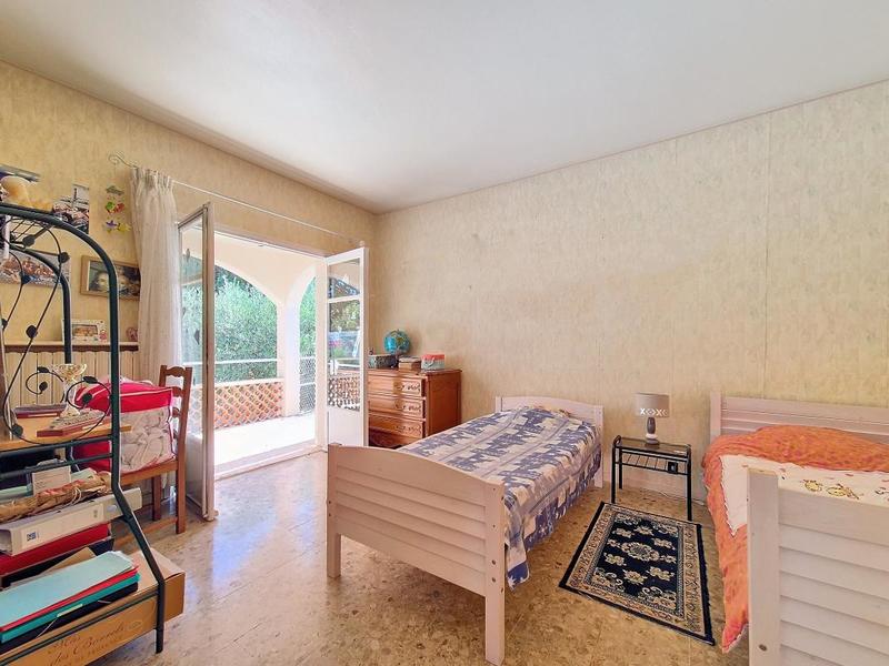 Villa - 145 m² - 6 pièces