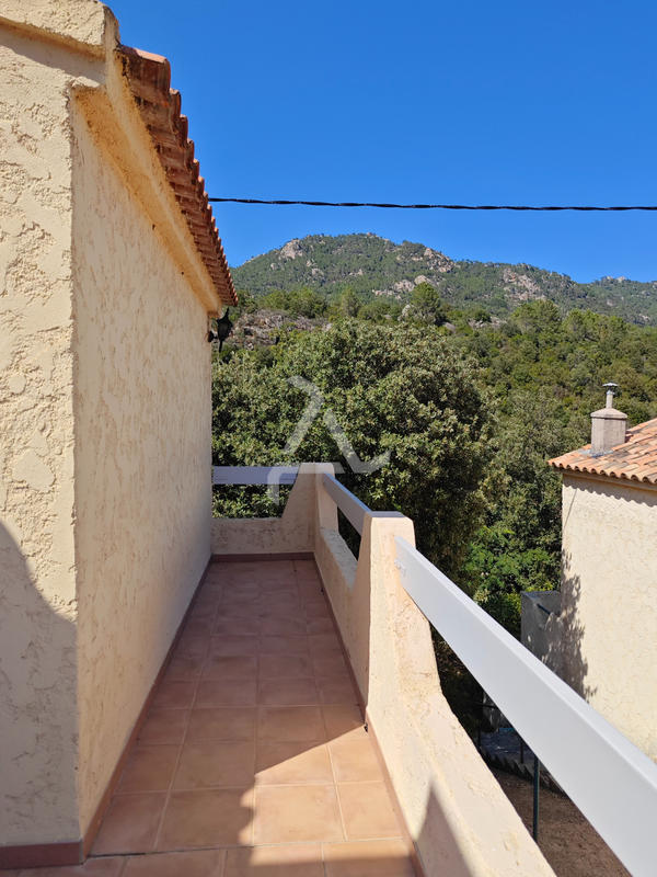 Maison - 106 m² - 5 pièces