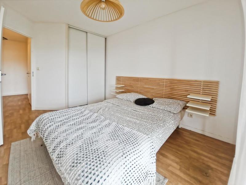 Appartement - 82 m² - 4 pièces