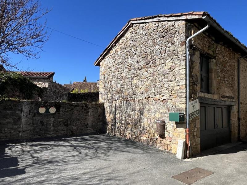 Maison en pierre - 140 m² - 5 pièces