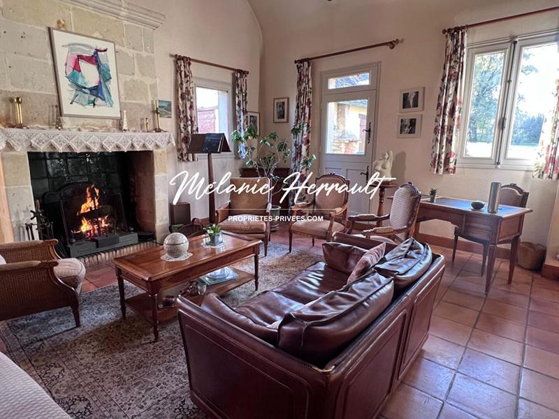 Maison - 200 m² - 8 pièces