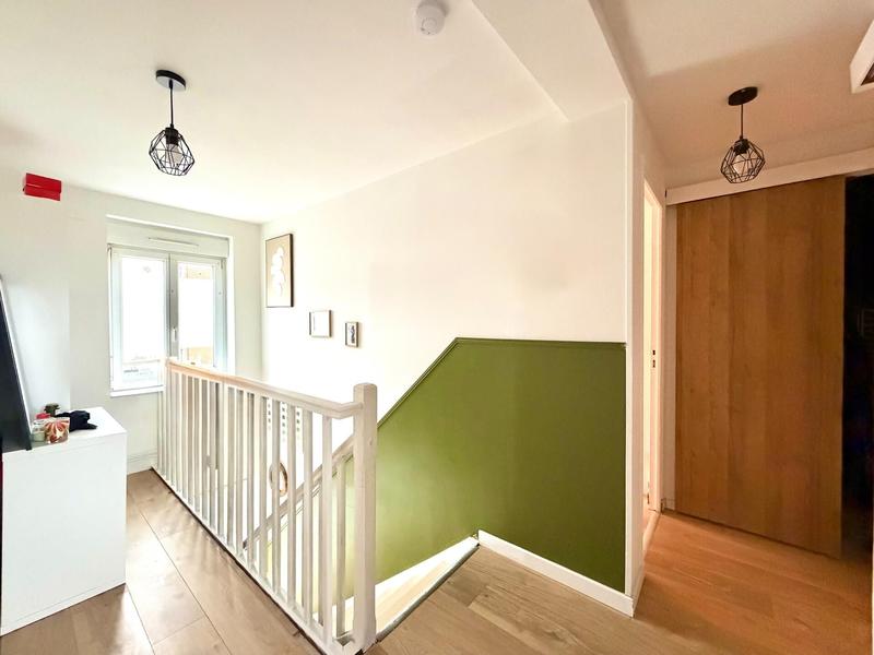 Maison - 185 m² - 6 pièces