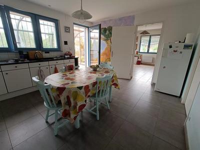 Maison - 163 m² - 6 pièces