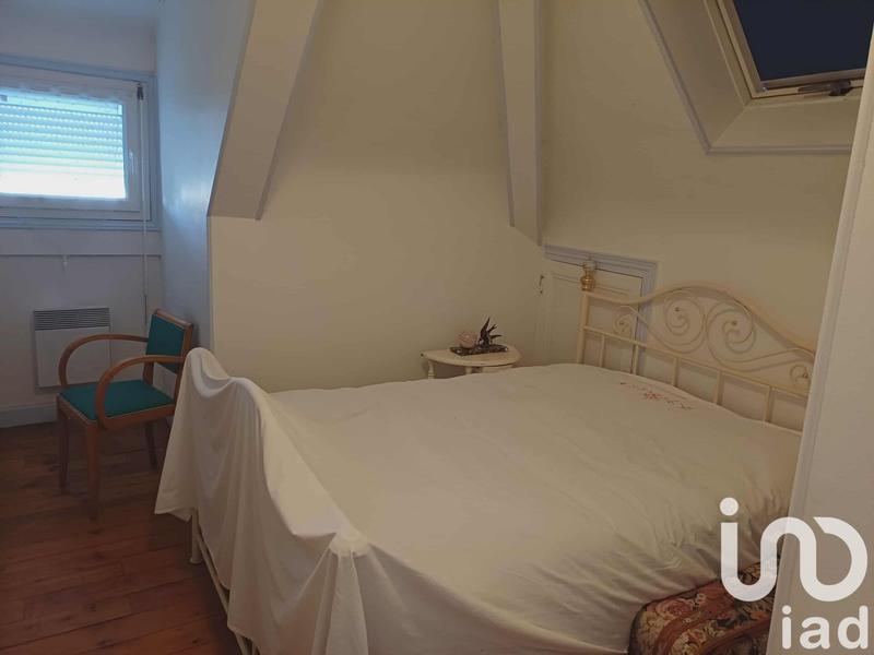 Maison - 241 m² - 8 pièces