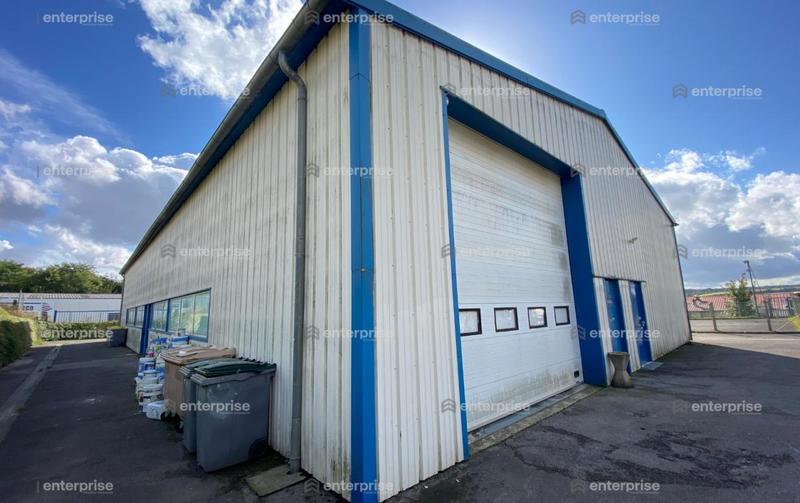 Local d'activité / Entrepôt - 480 m²