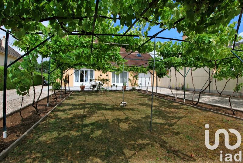 Maison - 208 m² - 7 pièces