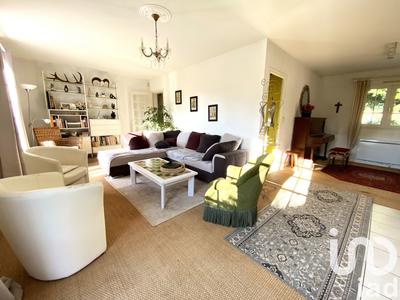 Maison - 193 m² - 9 pièces