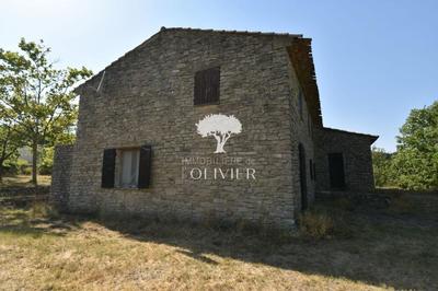 Propriété - 174 m² - 6 pièces