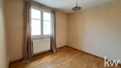 Appartement - 83 m² - 4 pièces