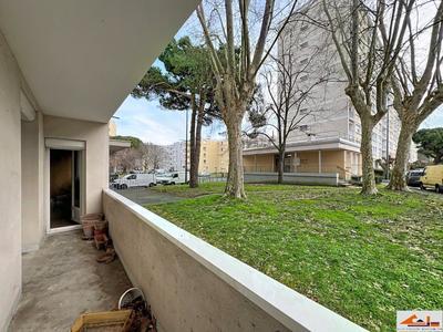 Appartement - 82 m² - 5 pièces