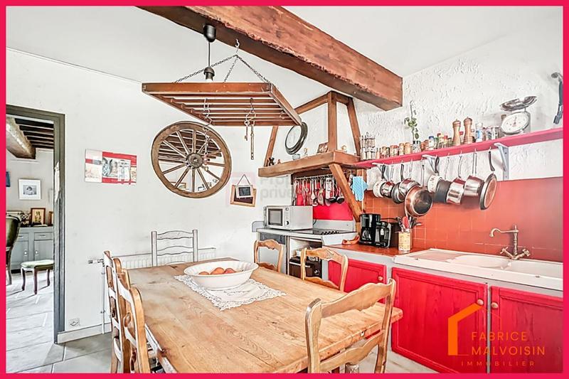 Maison - 232 m² - 8 pièces