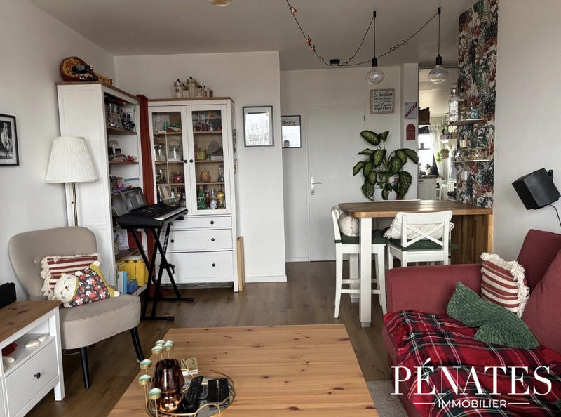 Appartement - 81 m² - 3 pièces