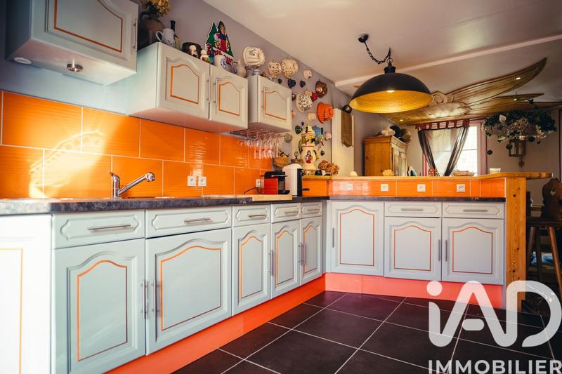 Maison - 202 m² - 5 pièces