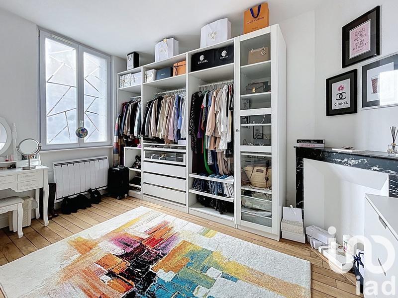 Maison - 240 m² - 9 pièces