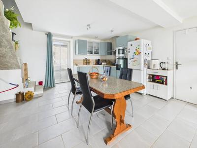 Maison - 104 m² - 5 pièces