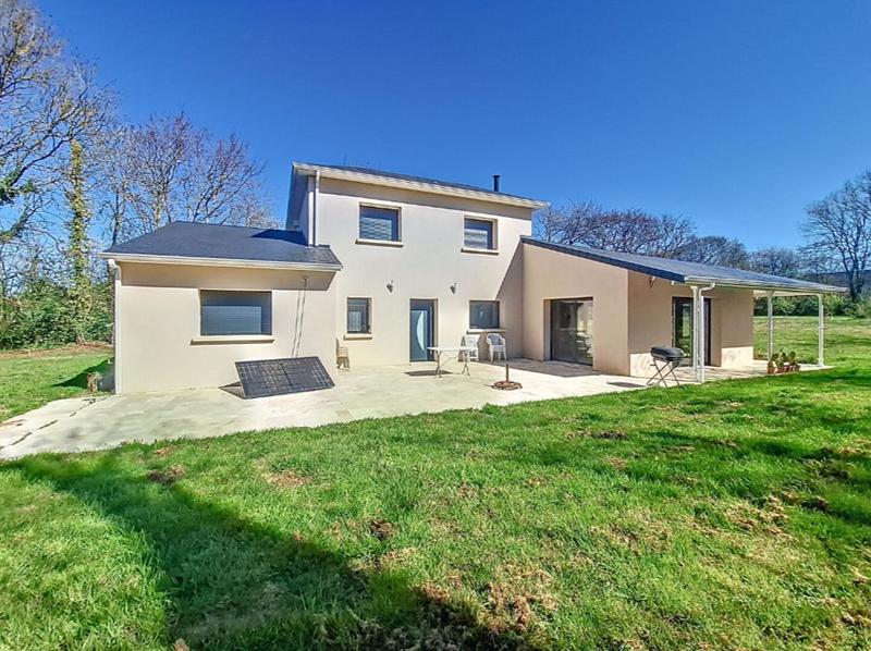 Maison contemporaine - 141 m² - 5 pièces