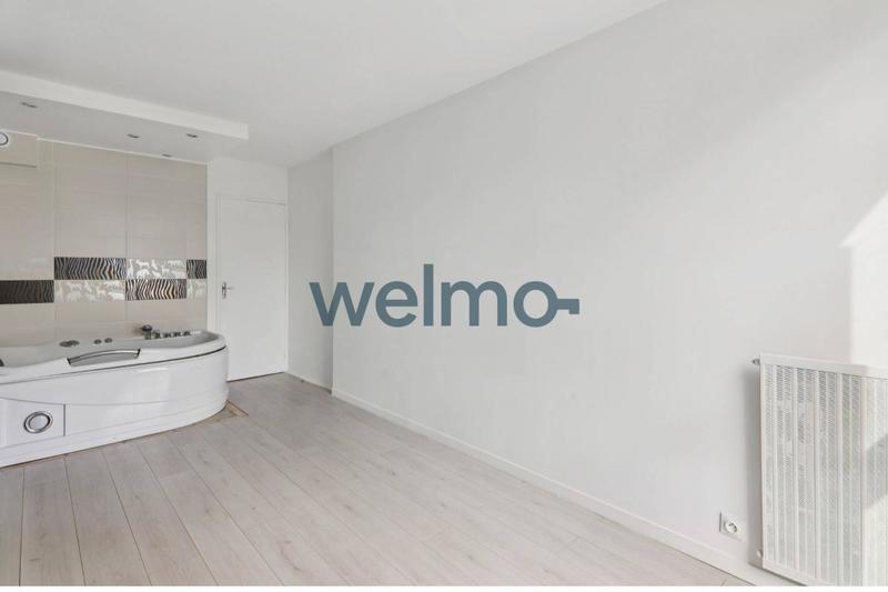 Appartement - 113 m² - 6 pièces