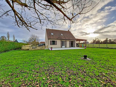 Maison - 96 m² - 5 pièces